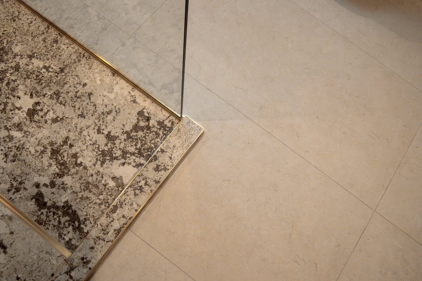 Elementa Alaska White Natural
