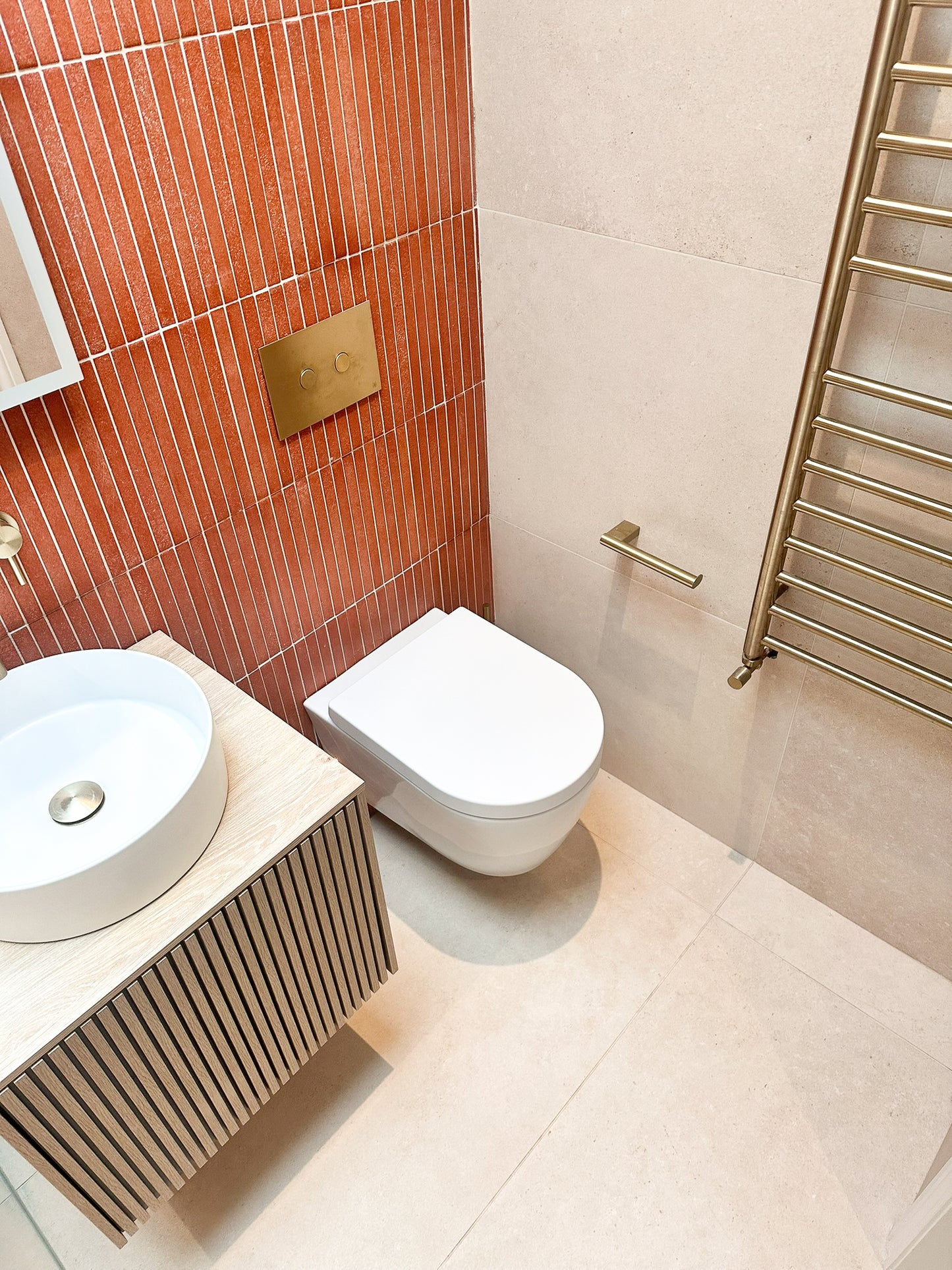Aesthetica Ivory