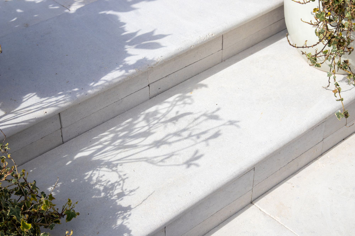 Selborne Limestone Weathered Finish Brick