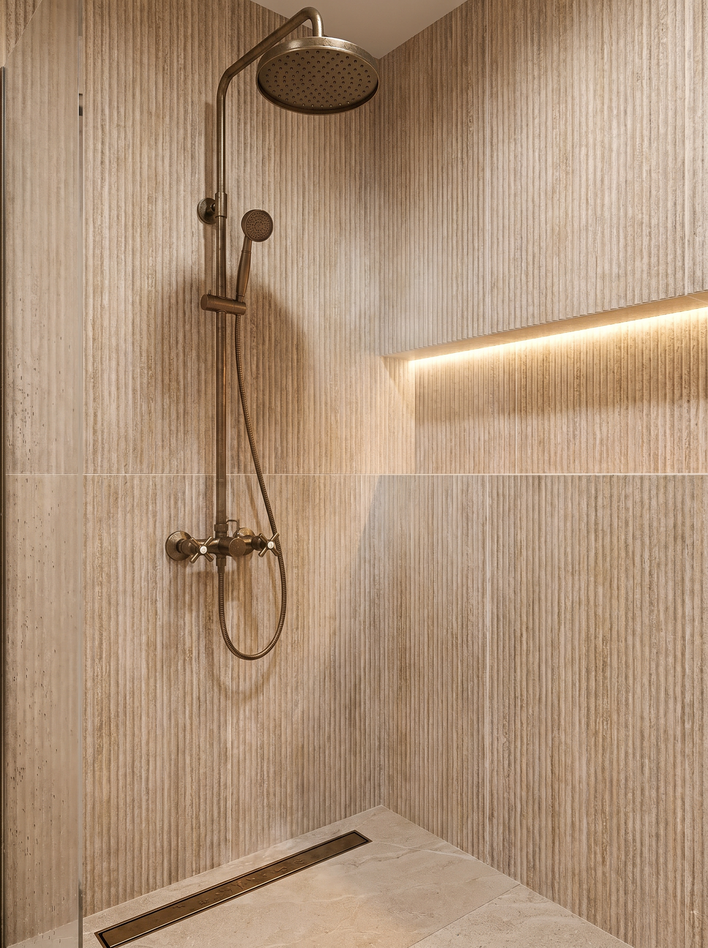 Kamien Caramel Vein Cut Fluted