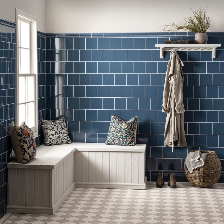 Artworks Field Tile