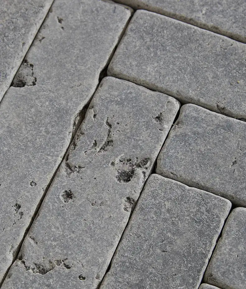 hazlebury-klinkers-tumbled-&-etched-finish