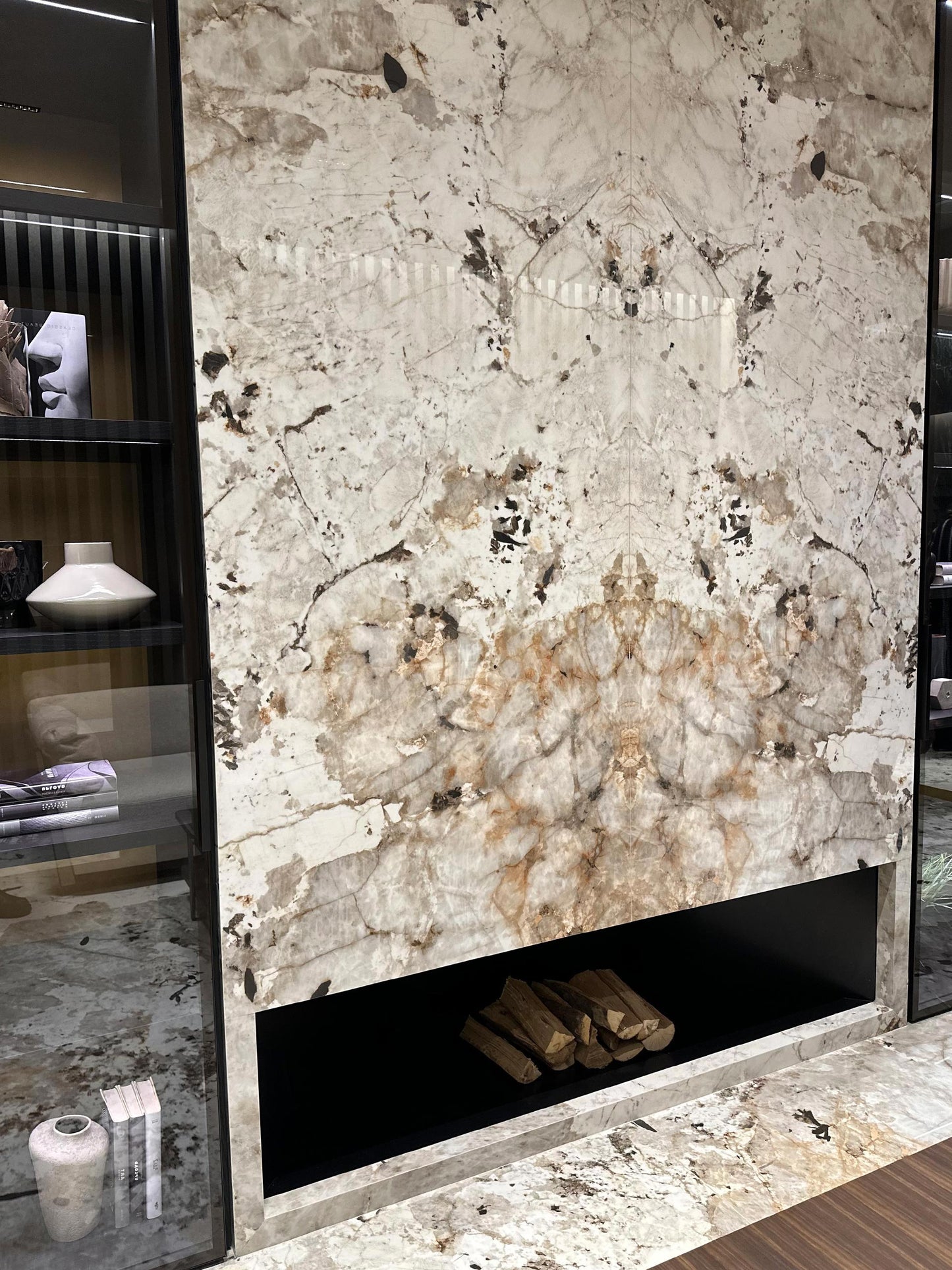 Marmi Tundra Bookmatched (Glossy)