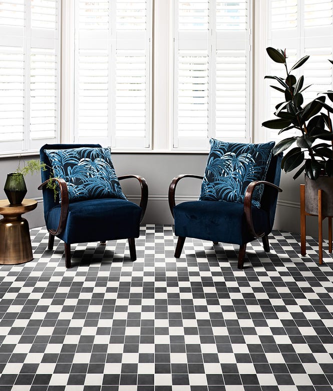 Victorian Style Floor Frame Textured Finish