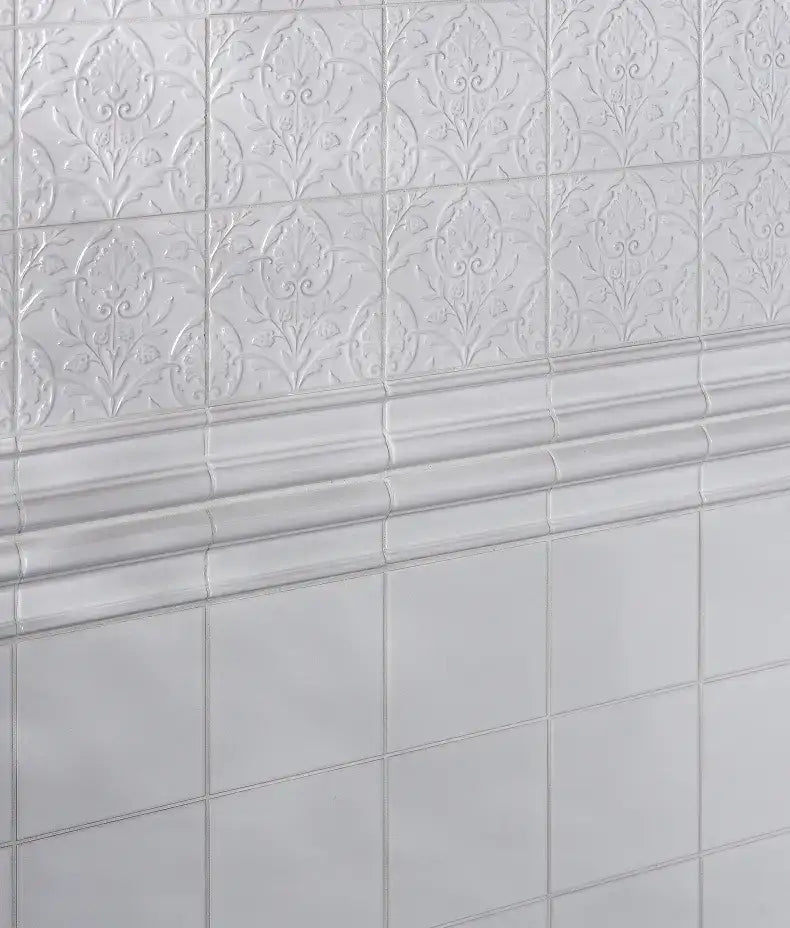 victorian-style-wall-hampton-court-vines-cotton-white-gloss-finish