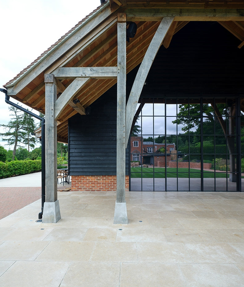 wychwood-paving-tumbled-&-etched-finish