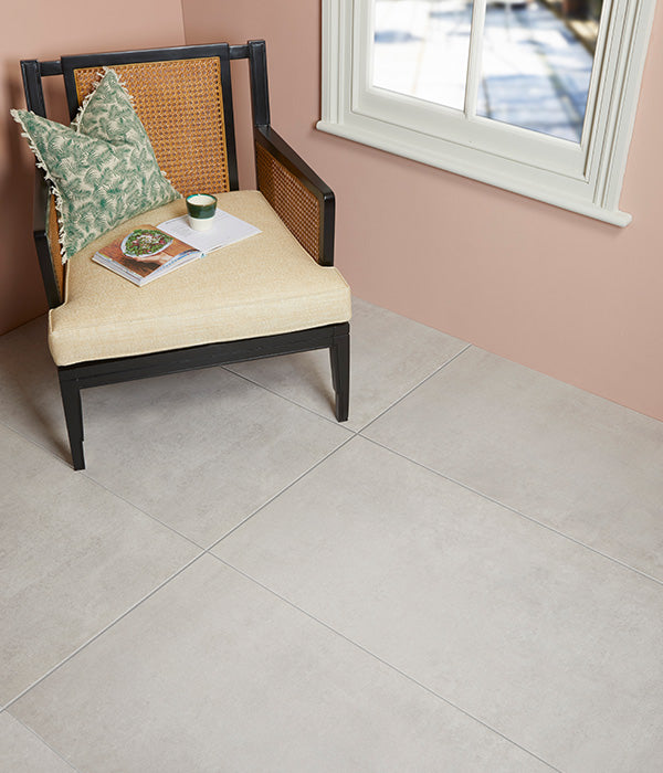 Louvre Porcelain Perla